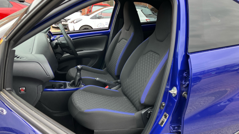 Toyota Aygo X 1.0 VVT-i Edge 5dr Petrol Hatchback